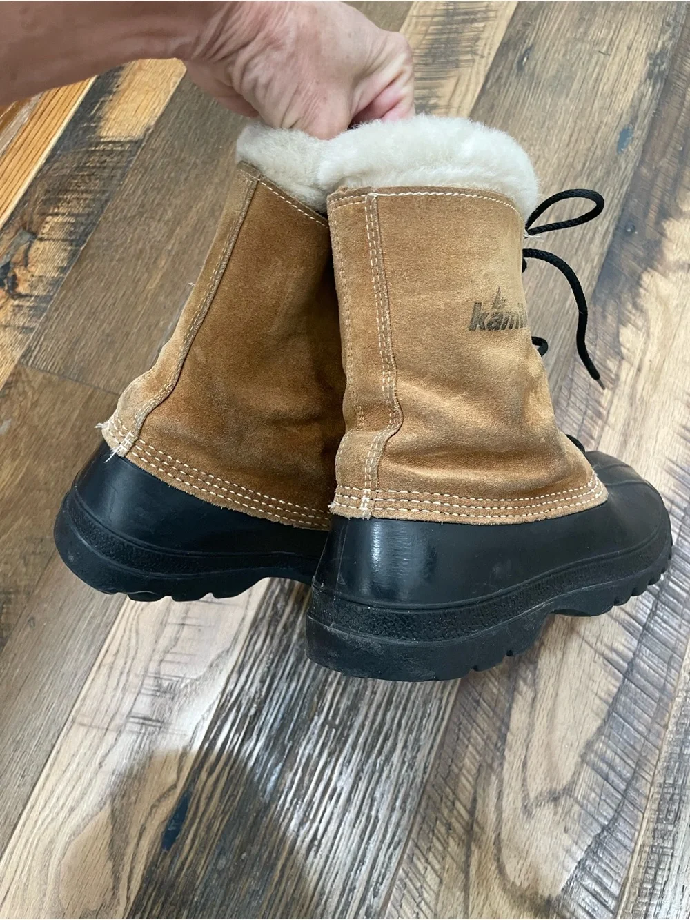 Kamik leather waterproof winter snow boots Wm 9